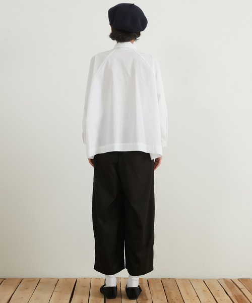 On One's Own（オンワンズオン）の「On One's Own 長袖ルーズフィットシャツ綿100％（シャツ/ブラウス・レディース・マスタード/ネイビー/ホワイト・FREE）」の22枚目の写真