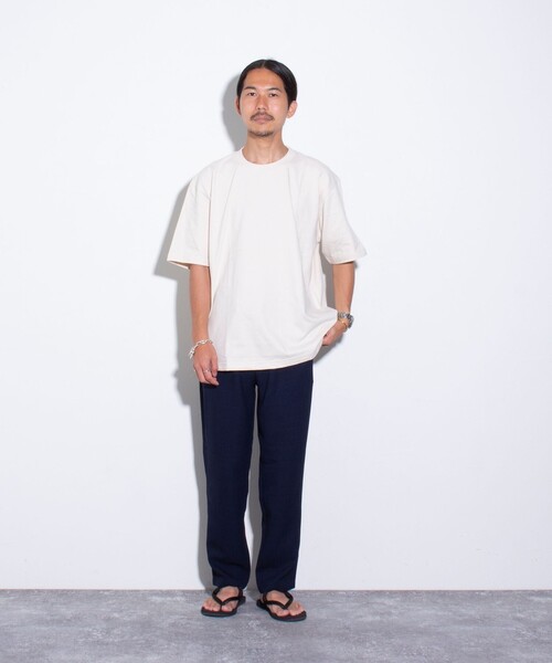 GLOSTER（グロスター）の「【限定展開】【GLOSTER/グロスター】ルーズ クルーネックTシャツ ベーシック（Tシャツ/カットソー・メンズ・ブラック/ホワイト/コーラルピンク/ベージュ・S/M/L/XL）」の5枚目の写真