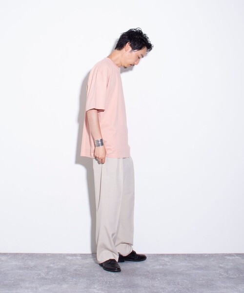 GLOSTER（グロスター）の「【限定展開】【GLOSTER/グロスター】ルーズ クルーネックTシャツ ベーシック（Tシャツ/カットソー・メンズ・ブラック/ホワイト/コーラルピンク/ベージュ・S/M/L/XL）」の14枚目の写真