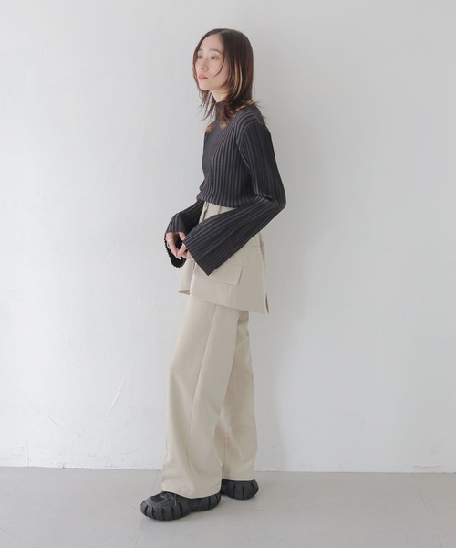 CLEIO（クレイオ）の「【CLEIO】二重臼ベルスリーブハイネックニット/DOUBLE MILL BELL SLEEVE HIGH NECK KNIT/986-10626（ニット/セーター・レディース・アイボリー/サックスブルー/ベージュ/ピンクベージュ/ライトグレー/ブラック・FREE）」の11枚目の写真