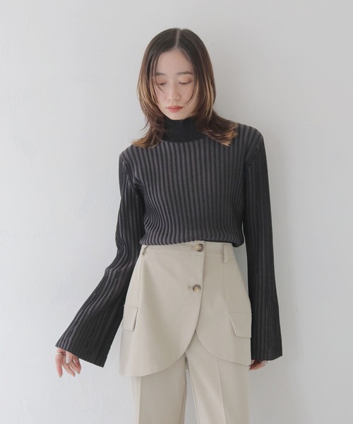 CLEIO（クレイオ）の「【CLEIO】二重臼ベルスリーブハイネックニット/DOUBLE MILL BELL SLEEVE HIGH NECK KNIT/986-10626（ニット/セーター・レディース・アイボリー/サックスブルー/ベージュ/ピンクベージュ/ライトグレー/ブラック・FREE）」の15枚目の写真