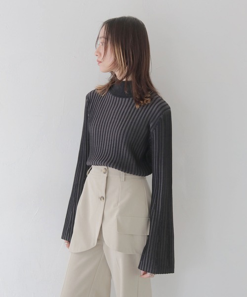 CLEIO（クレイオ）の「【CLEIO】二重臼ベルスリーブハイネックニット/DOUBLE MILL BELL SLEEVE HIGH NECK KNIT/986-10626（ニット/セーター・レディース・アイボリー/サックスブルー/ベージュ/ピンクベージュ/ライトグレー/ブラック・FREE）」の17枚目の写真