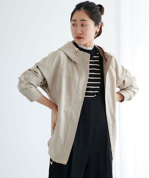 le.coeur blanc（ルクールブラン）の「ツイルストレッチフードブルゾン（ブルゾン・レディース・ブラック/ベージュ/カーキオリーブ・38）」の5枚目の写真