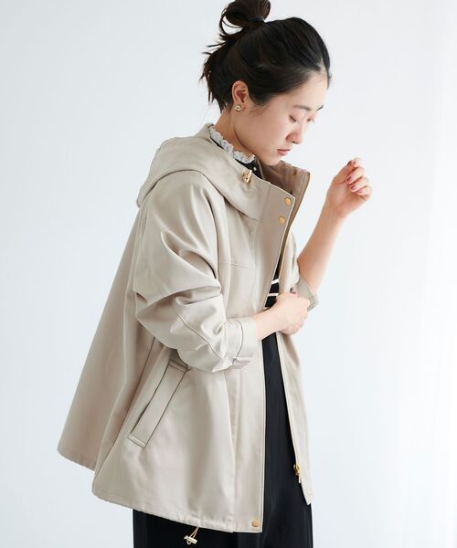 le.coeur blanc（ルクールブラン）の「ツイルストレッチフードブルゾン（ブルゾン・レディース・ブラック/ベージュ/カーキオリーブ・38）」の14枚目の写真