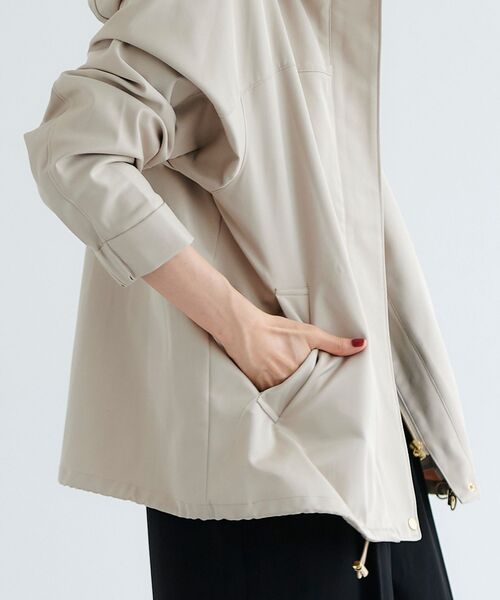 le.coeur blanc（ルクールブラン）の「ツイルストレッチフードブルゾン（ブルゾン・レディース・ブラック/ベージュ/カーキオリーブ・38）」の17枚目の写真