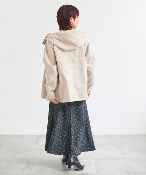 le.coeur blanc（ルクールブラン）の「ツイルストレッチフードブルゾン（ブルゾン・レディース・ブラック/ベージュ/カーキオリーブ・38）」の20枚目の写真