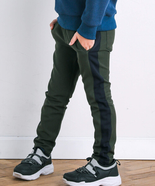 BeBe（ベベ）の「ツイルサイド切替パンツ(90~150cm)（その他パンツ・キッズ・キャメル/グリーン・110cm/140cm/120cm/150cm/130cm/100cm/90cm）」の9枚目の写真