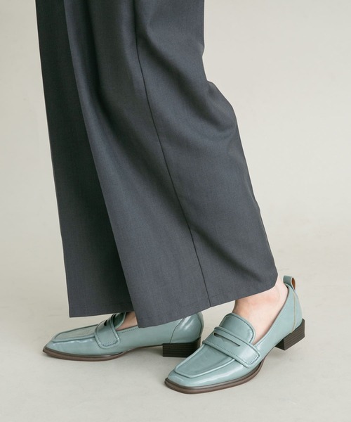 KBF（ケイビーエフ）の「アシンメトリートゥローファー（ローファー・レディース・ブラック/ベージュ/ブルー・36/37/38）」の3枚目の写真