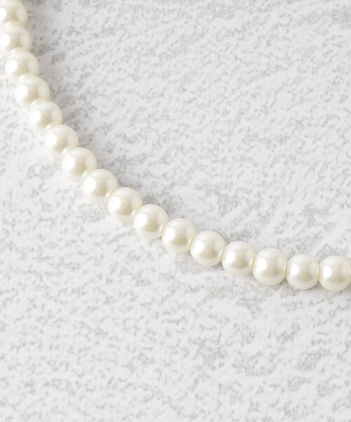 OPAQUE.CLIP（オペークドットクリップ）の「◆ガラスパールネックレス（ロング）/セレモニー対応（ネックレス・レディース・オフホワイト・00）」の4枚目の写真