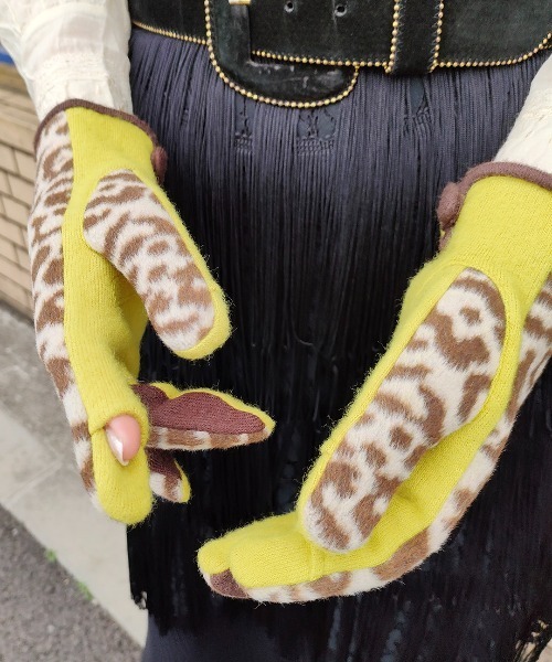 Casselini（キャセリーニ）の「Casselini(キャセリーニ)ジャガードグローブ（手袋・レディース・グリーン/レッド/イエロー/ベージュ・FREE）」の22枚目の写真