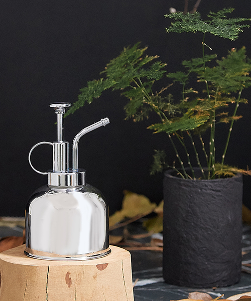 journal standard Furniture （ジャーナルスタンダードファニチャー）の「KEINN SPRAY スプレー ボトル 300ml（フラワーベース・レディース・シルバー・FREE）」の10枚目の写真