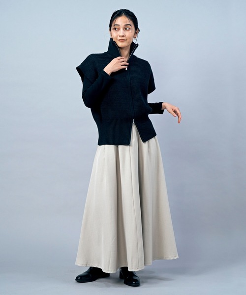 LIENCOEUR（リアンクール）の「スタンドネックZIPベスト（ニット/セーター・レディース・ブラック/アイボリー・FREE）」の6枚目の写真