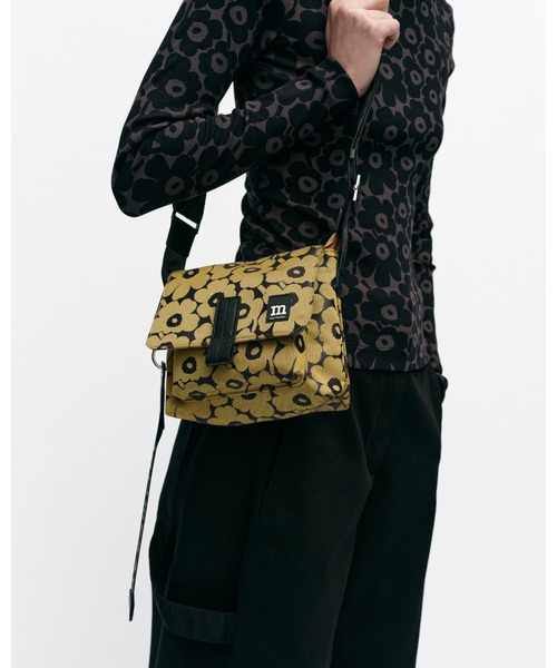 marimekko（マリメッコ）の「Unikko / Mini Messenger（ショルダーバッグ・レディース・イエロー・FREE）」の5枚目の写真