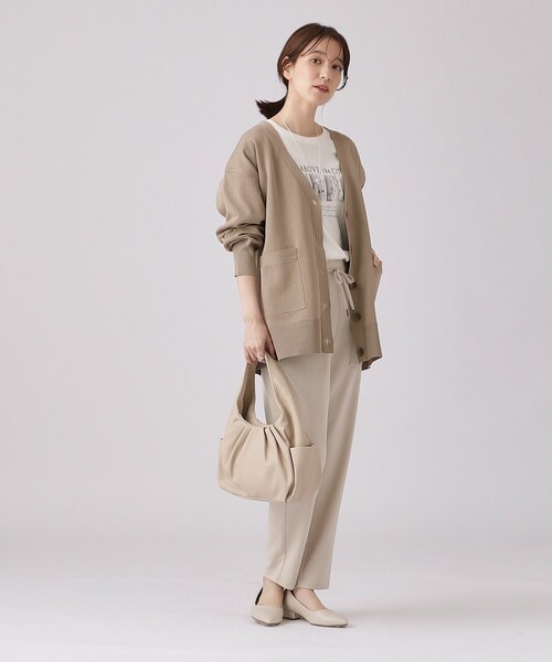 SHOO・LA・RUE（シューラルー）の「◆軽くて柔らかい スポンディッシュ Vネックカーディガン（カーディガン/ボレロ・レディース・アイボリー/ベビーピンク/ネイビー系2/ライトブルー/サンドベージュ/ブルー系その他・00）」の14枚目の写真