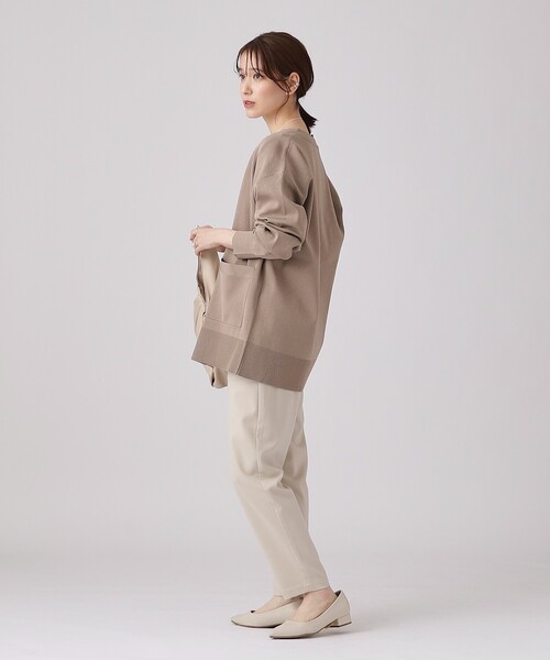 SHOO・LA・RUE（シューラルー）の「◆軽くて柔らかい スポンディッシュ Vネックカーディガン（カーディガン/ボレロ・レディース・アイボリー/ベビーピンク/ネイビー系2/ライトブルー/サンドベージュ/ブルー系その他・00）」の15枚目の写真