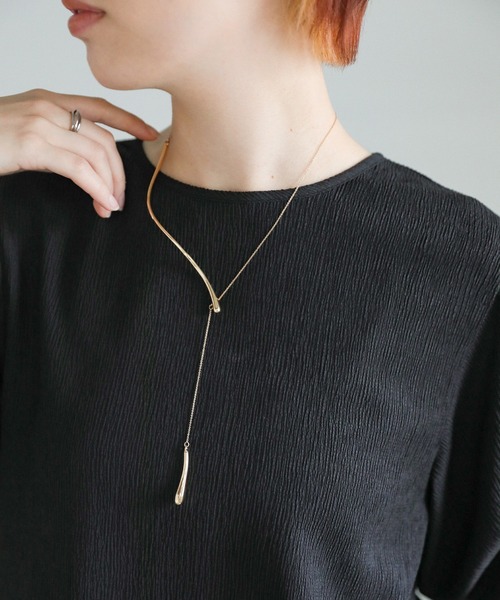 select MOCA（セレクトモカ）の「【ZOZO限定】Yシェイプネックレス（ネックレス・レディース・シルバー/ゴールド・FREE）」の2枚目の写真