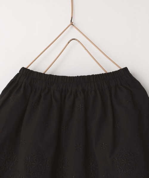 LOWRYS FARM（ローリーズファーム）の「シシュウティアードミニスカート　100711（スカート・キッズ・ホワイト/ブラック・110cm/120cm/130cm/140cm/150cm）」の7枚目の写真