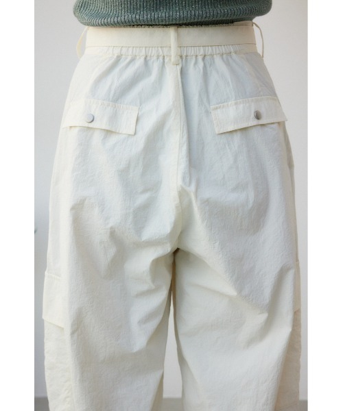 AZUL by moussy（アズールバイマウジー）の「カーゴパンツ（カーゴパンツ・レディース・ブラック/アイボリー・SMALL/MEDIUM）」の10枚目の写真