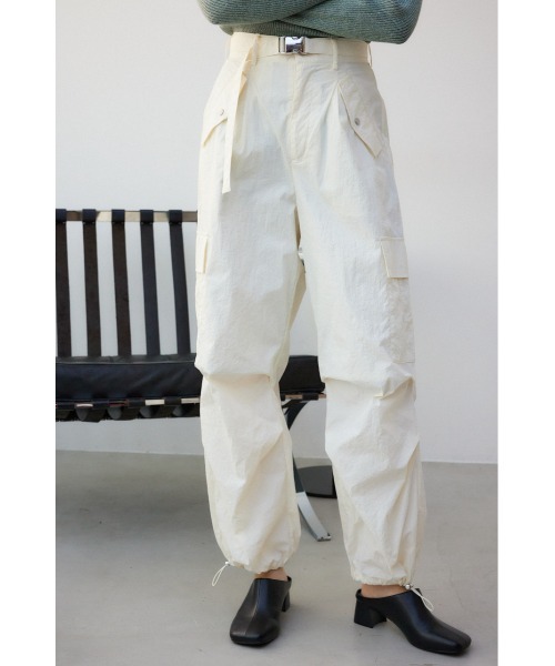 新品　完売品　X-girl 【 moussy コラボ】カーゴパンツ　ベージュ　S マウジー」×「エックスガール」の最新作 ニットポロやカーゴ