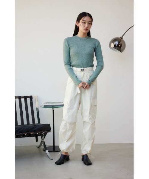 AZUL by moussy（アズールバイマウジー）の「カーゴパンツ（カーゴパンツ・レディース・ブラック/アイボリー・SMALL/MEDIUM）」の5枚目の写真