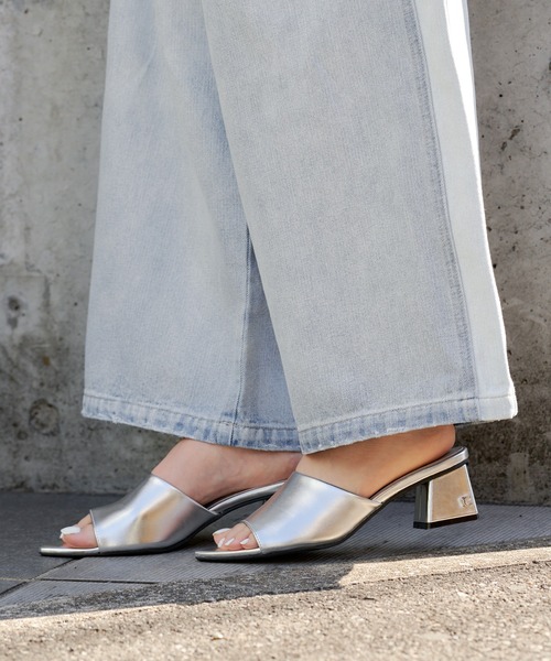 Chico（チコ）の「【2024SS】ポインテッドベルトサンダル（サンダル・レディース・ブラック/シルバー/アイボリー・LARGE/MEDIUM/SMALL）」の16枚目の写真