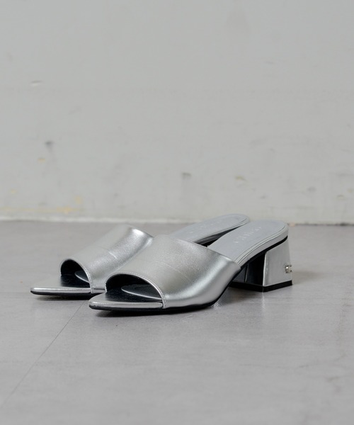 Chico（チコ）の「【2024SS】ポインテッドベルトサンダル（サンダル・レディース・ブラック/シルバー/アイボリー・LARGE/MEDIUM/SMALL）」の15枚目の写真