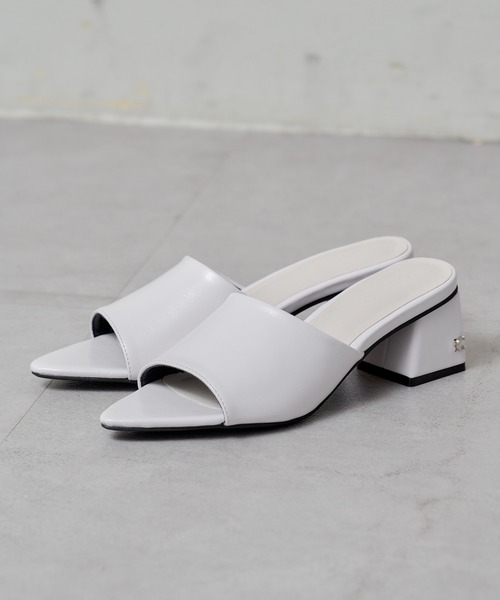 Chico（チコ）の「【2024SS】ポインテッドベルトサンダル（サンダル・レディース・ブラック/シルバー/アイボリー・LARGE/MEDIUM/SMALL）」の13枚目の写真