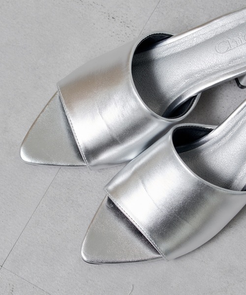 Chico（チコ）の「【2024SS】ポインテッドベルトサンダル（サンダル・レディース・ブラック/シルバー/アイボリー・LARGE/MEDIUM/SMALL）」の6枚目の写真