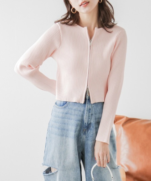 AMELY（エミリー）の「Wジップデザインニット（ニット/セーター・レディース・ピンク/グレイッシュベージュ/ブラック/ラベンダー/イエロー/ベージュ/ブルー・フリー）」の7枚目の写真