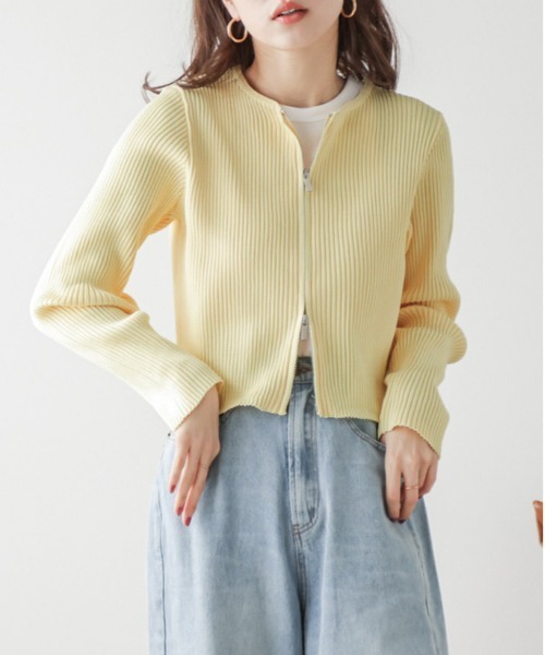 AMELY（エミリー）の「Wジップデザインニット（ニット/セーター・レディース・ピンク/グレイッシュベージュ/ブラック/ラベンダー/イエロー/ベージュ/ブルー・フリー）」の18枚目の写真