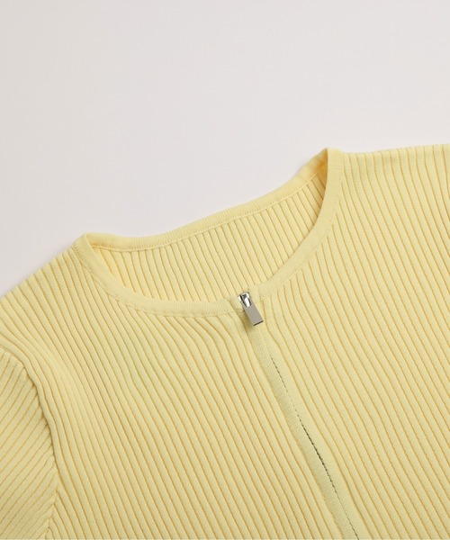 AMELY（エミリー）の「Wジップデザインニット（ニット/セーター・レディース・ピンク/グレイッシュベージュ/ブラック/ラベンダー/イエロー/ベージュ/ブルー・フリー）」の22枚目の写真