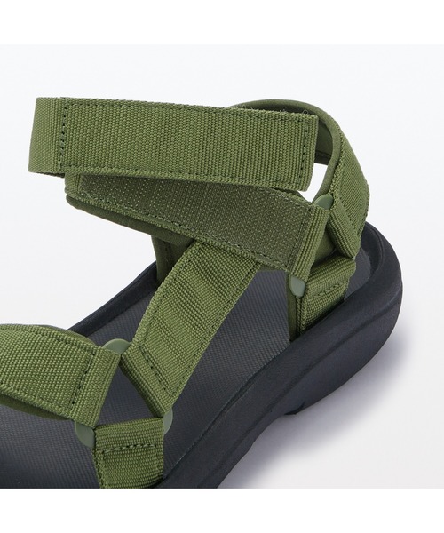 無印良品(ムジルシリョウヒン)の「テープベルトサンダル(サンダル・レディース・カーキ系5/ライトベージュ/ブラック・XXL/XL/L/M/S/XS)」の17枚目の写真