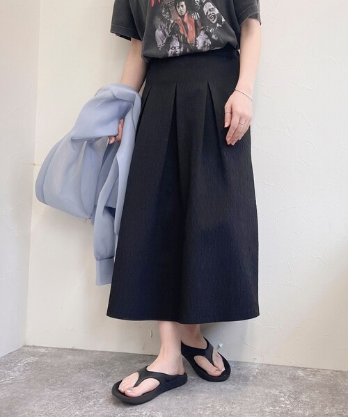 fredy emue（フレディエミュ）の「ジャガードタックスカート（スカート・レディース・オフホワイト/ブラック・36/38）」の2枚目の写真