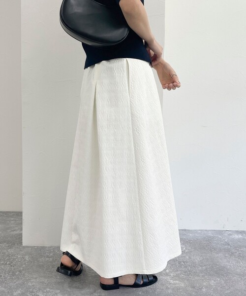 fredy emue（フレディエミュ）の「ジャガードタックスカート（スカート・レディース・オフホワイト/ブラック・36/38）」の11枚目の写真