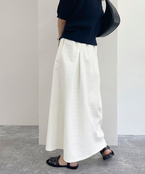 fredy emue（フレディエミュ）の「ジャガードタックスカート（スカート・レディース・オフホワイト/ブラック・36/38）」の13枚目の写真