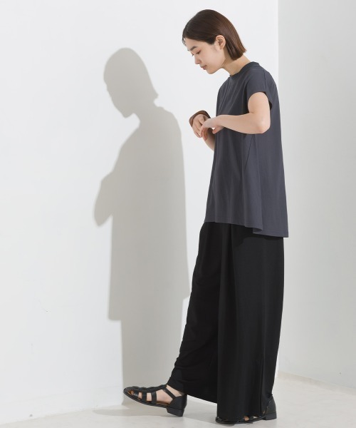 OMNES（オムネス）の「接触冷感レーヨンナイロンタックイージーパンツ（その他パンツ・レディース・ブラック/ブラウン/ブラック×ホワイト/グリーン/キャメル/イエロー/ネイビー/イエロー系その他/レッド/ラベンダー・FREE）」の17枚目の写真