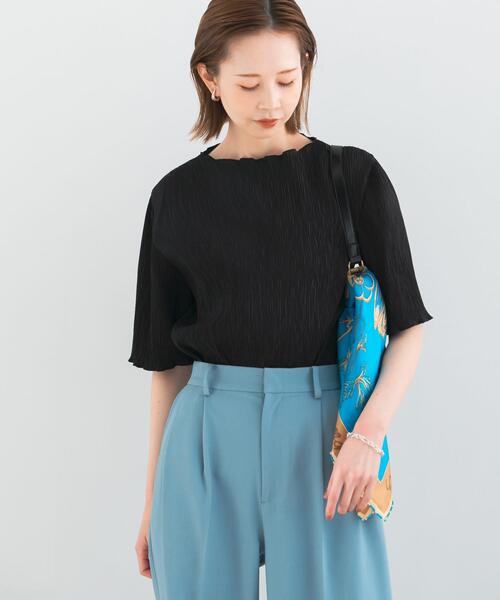 URBAN RESEARCH ROSSO WOMEN（アーバンリサーチ　ロッソ）の「ボートネックシアープリーツプルオーバー（Tシャツ/カットソー・レディース・ブラック/ホワイト/グリーン/イエロー・FREE）」の17枚目の写真