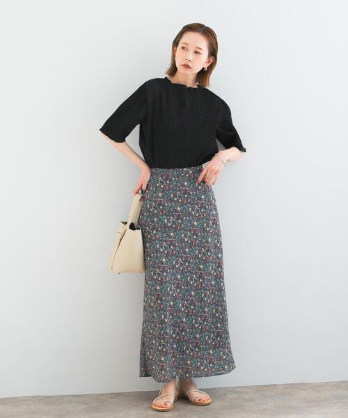 URBAN RESEARCH ROSSO WOMEN（アーバンリサーチ　ロッソ）の「ボートネックシアープリーツプルオーバー（Tシャツ/カットソー・レディース・ブラック/ホワイト/グリーン/イエロー・FREE）」の13枚目の写真