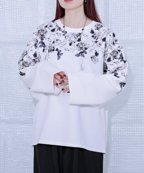 Ellno Loset(エルノロゼット)の「2wayアームスリットフラワーポンチT(Tシャツ/カットソー・メンズ・オフホワイト/ブラック・SMALL/MEDIUM/LARGE)」の16枚目の写真