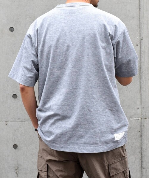 HINSON（ヒンソン）の「【SHIPS any別注】HINSON:  ワンポイント ロゴ リフレクター プリント ジャージー Tシャツ◆（Tシャツ/カットソー・メンズ・ネイビー/ベージュ/ラベンダー/グレー・MEDIUM/LARGE/X-LARGE）」の20枚目の写真