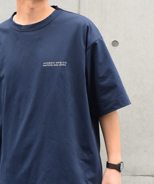 HINSON（ヒンソン）の「【SHIPS any別注】HINSON:  ワンポイント ロゴ リフレクター プリント ジャージー Tシャツ◆（Tシャツ/カットソー・メンズ・ネイビー/ベージュ/ラベンダー/グレー・MEDIUM/LARGE/X-LARGE）」の13枚目の写真