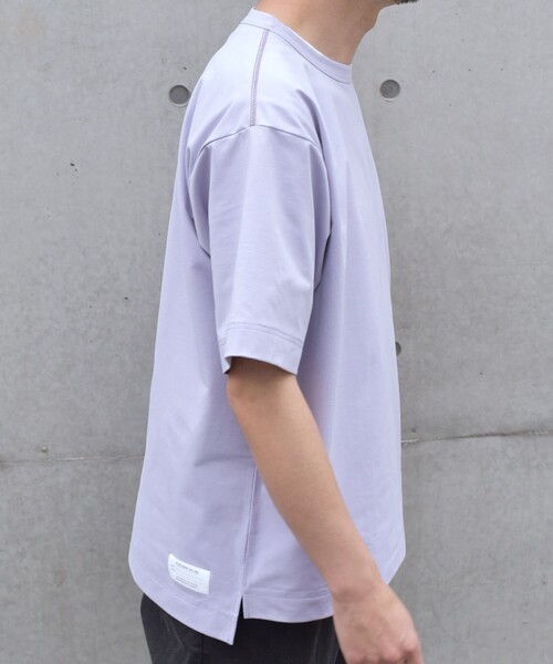 HINSON（ヒンソン）の「【SHIPS any別注】HINSON:  ワンポイント ロゴ リフレクター プリント ジャージー Tシャツ◆（Tシャツ/カットソー・メンズ・ネイビー/ベージュ/ラベンダー/グレー・MEDIUM/LARGE/X-LARGE）」の5枚目の写真