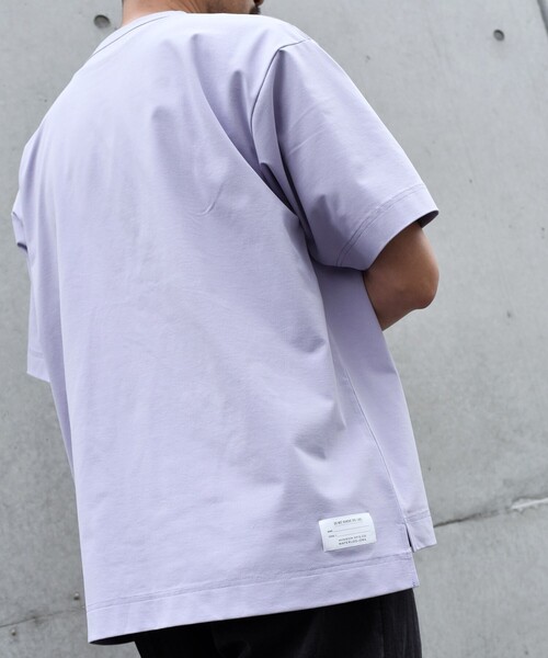 HINSON（ヒンソン）の「【SHIPS any別注】HINSON:  ワンポイント ロゴ リフレクター プリント ジャージー Tシャツ◆（Tシャツ/カットソー・メンズ・ネイビー/ベージュ/ラベンダー/グレー・MEDIUM/LARGE/X-LARGE）」の6枚目の写真