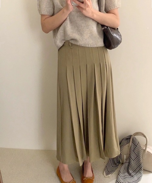 BANICO(バニコ)の「【Banico】プリーツスカート(スカート・レディース・ダークグレー/ベージュ/ライトベージュ・SMALL/MEDIUM/LARGE)」の1枚目の写真