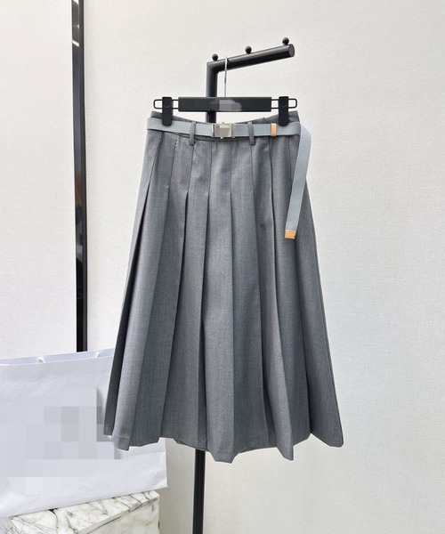 BANICO(バニコ)の「【Banico】プリーツスカート(スカート・レディース・ダークグレー/ベージュ/ライトベージュ・SMALL/MEDIUM/LARGE)」の17枚目の写真