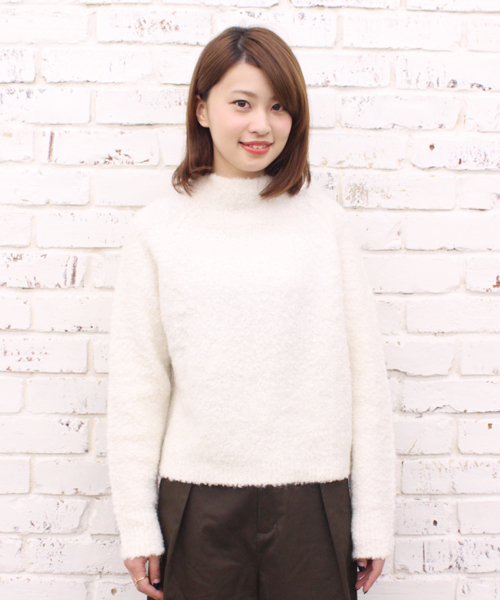 CIAOPANIC（チャオパニック）の「【Ciaopanic】ブークレＰＵ　ボトルネックプルオーバー（ニット/セーター・レディース・オフホワイト/ブラック/ライトグレー/ベージュ・FREE）」の2枚目の写真