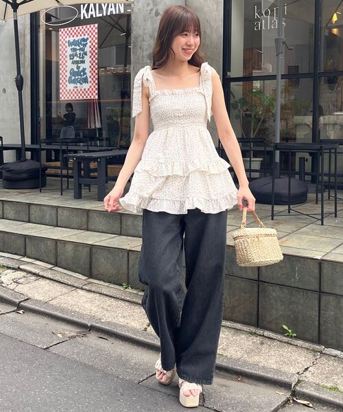 MAJESTIC LEGON（マジェスティックレゴン）の「ワイドストレートデニムパンツ（デニムパンツ・レディース・ブルー/グレー・SMALL/MEDIUM）」の4枚目の写真