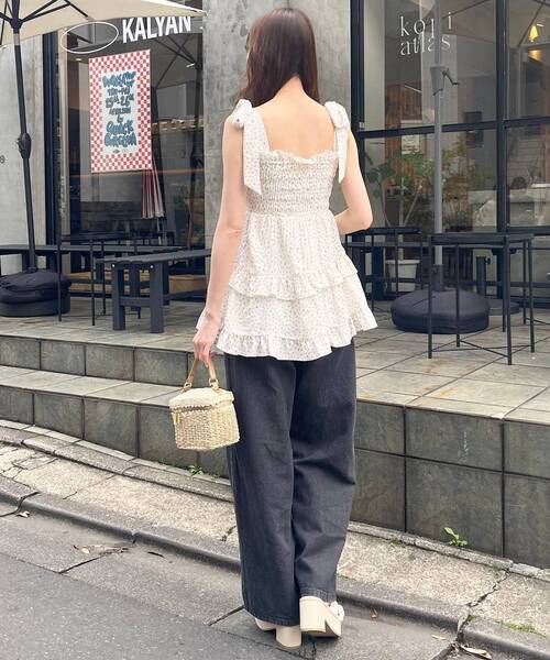 MAJESTIC LEGON（マジェスティックレゴン）の「ワイドストレートデニムパンツ（デニムパンツ・レディース・ブルー/グレー・SMALL/MEDIUM）」の6枚目の写真