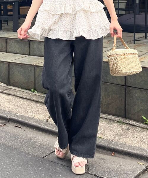 MAJESTIC LEGON（マジェスティックレゴン）の「ワイドストレートデニムパンツ（デニムパンツ・レディース・ブルー/グレー・SMALL/MEDIUM）」の7枚目の写真