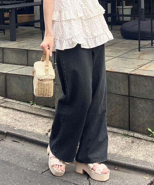 MAJESTIC LEGON（マジェスティックレゴン）の「ワイドストレートデニムパンツ（デニムパンツ・レディース・ブルー/グレー・SMALL/MEDIUM）」の8枚目の写真